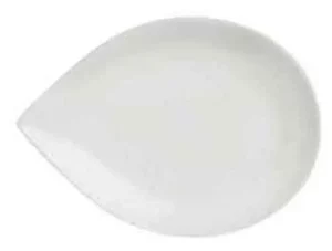 An image of a Elia Orientix Premier Bone Dewdrop Plate White 20 x 15cm7.9 x 5.9